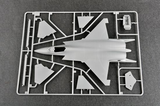 Збірна модель китайського винищувача-невидимки 5-го покоління Shenyang J-31 Gyrfalcon (Airshow China 2014) детальное изображение Самолеты 1/72 Самолеты