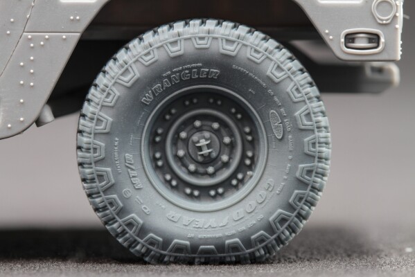 Набір коліс (з деформацією) для HMMWV MT/R 24-bolt ScaleX WM 35001S детальное изображение Колёса Афтермаркет