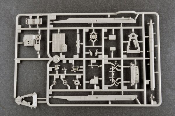 Сборная модель 1/72 ПУ 9П113 ТЭЛ с ракетой 9М21 РАС 9К52 &quot;Луна-М&quot;(FROG-7) Трумпетер 07179 детальное изображение Зенитно ракетный комплекс Военная техника