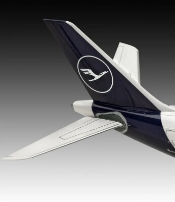 Scale model 1/144 Airbus A330-300 - Lufthansa &quot;New Livery&quot; Revell 03816 детальное изображение Самолеты 1/144 Самолеты