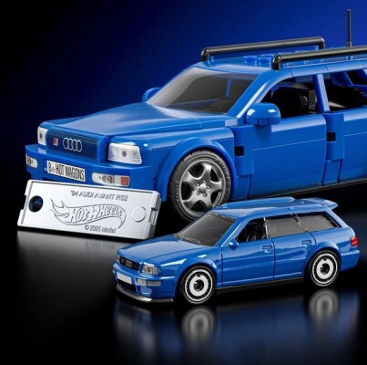 Коллекционная машинка-конструктор Mattel Brick Shop Hot Wheels Speed Audi (JGR28) детальное изображение Hot Wheels 