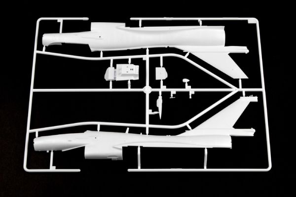 Сборная модель 1/48 Самолет PLA J-10AY Vigorous Dragon – Ba Yi Aerobatic Team Трумпетер 02857 детальное изображение Самолеты 1/48 Самолеты