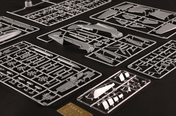 Збірна модель 1/48 Американський бомбардувальник TBD-1A Devastator HobbyBoss 81784 детальное изображение Самолеты 1/48 Самолеты