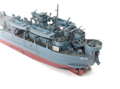 Scale model 1/350 US Navy Type 2 Landing Ship (LST) (LST-491 class) AFV Club SE73519 детальное изображение Флот 1/350 Флот