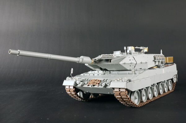 Збірна модель 1/16 Німецький основний бойовий танк Leopard 2A6 Trumpeter 00966 детальное изображение Бронетехника 1/16 Бронетехника