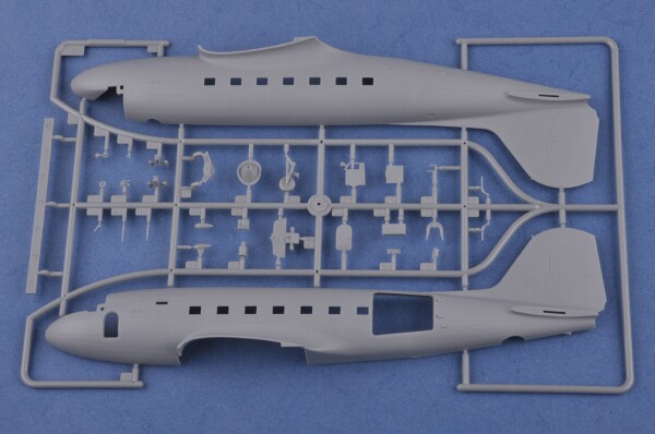 Scale model 1/72 American military transport aircraft C-47A Skytrain HobbyBoss 87264 детальное изображение Самолеты 1/72 Самолеты