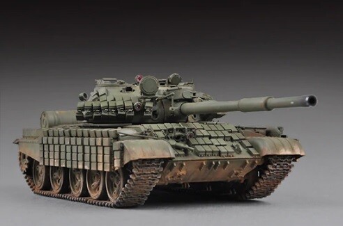 Сборная модель 1/72 Танк Т-62 с динамической защитой «ЭРА» образца 1972 года Трумпетер 07149 детальное изображение Бронетехника 1/72 Бронетехника