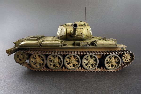 Советский средний танк Т-44M детальное изображение Бронетехника 1/35 Бронетехника