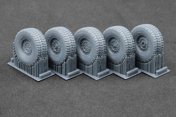 Набор колес универсальный (с деформацией) для HMMWV MT 12-bolt ScaleX WM 35004S детальное изображение Колёса Афтермаркет