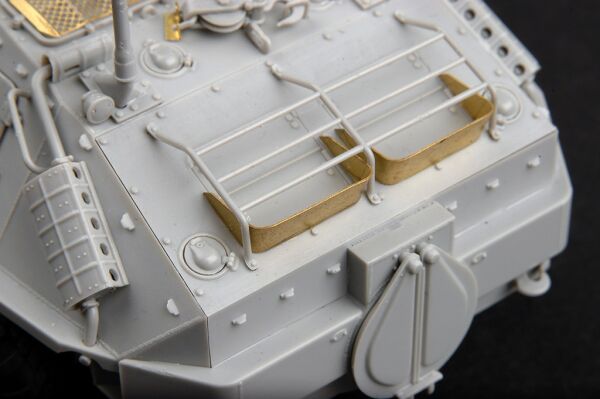 Збірна модель 1/35 BTR-60PU Trumpeter 01576 детальное изображение Бронетехника 1/35 Бронетехника