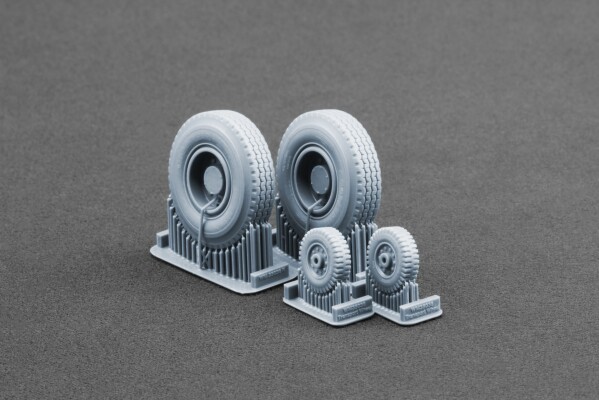 Набор колес для гаубицы M198 (обычные и деформированные) от Trumpeter ScaleX WM 35038C детальное изображение Колёса Афтермаркет