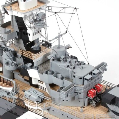 Збірна дерев'яна модель 1/200 Тяжкий крейсер &quot;Prinz Eugen&quot; OcCre 16000 детальное изображение Корабли Модели из дерева