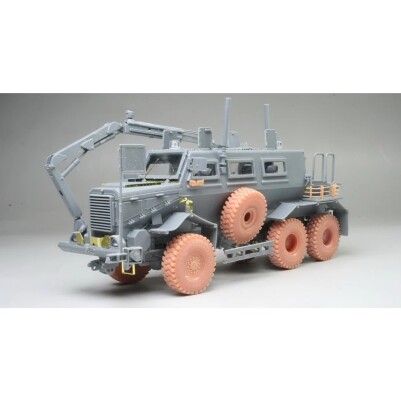 Сборная модель 1/72 Машина для разминирования Буффало MPCV Vespid Models VS720035 детальное изображение Автомобили 1/72 Автомобили