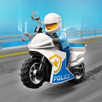 Конструктор LEGO City Преследование автомобиля на полицейском мотоцикле 60392 детальное изображение City Lego