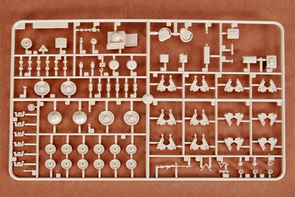 Збірна модель 1/35 німецька артилерійська машина спостереження 38(H) Trumpeter 00355 детальное изображение Бронетехника 1/35 Бронетехника