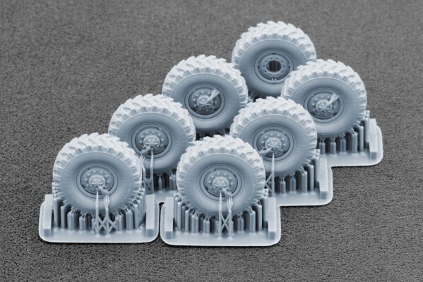 Набір коліс (з деформацією) для УРАЛ-4320 &quot;ОI-25&quot; від Hobby Boss та ICM ScaleX WM 72016S детальное изображение Колёса Афтермаркет