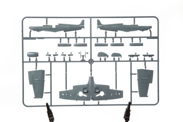 Сборная модель 1/72 Самолет Спитфайр Mk.VIII Weekend Edition Эдуард 82119 детальное изображение Самолеты 1/72 Самолеты