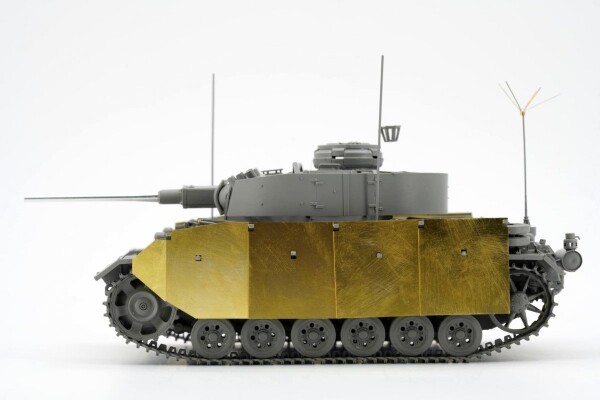 Збірна модель 1/35 Німецький танк Pz.Bef.Wg.III Ausf.K з екранами (2 до 1) Border Model BT-048 детальное изображение Бронетехника 1/35 Бронетехника