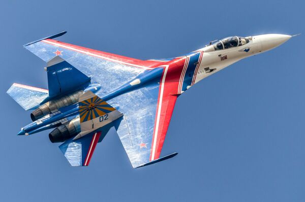 Сборная модель истребителя Су-27 Flanker B детальное изображение Самолеты 1/48 Самолеты