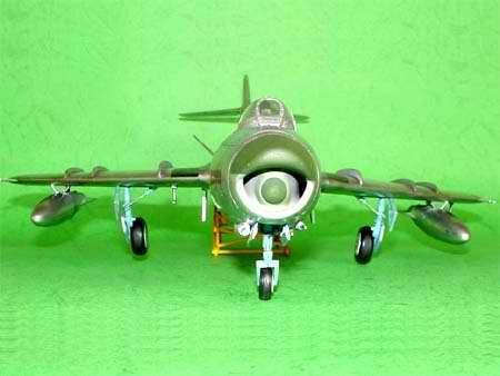 Сборная модель 1/32 Самолет Микоян МиГ-17ПФ &quot;Фреска&quot;(F-5A) Трумпетер 02206 детальное изображение Самолеты 1/32 Самолеты