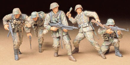 Сборная модель 1/35 Фигуры Немецкие пехотинцы на передовой (5 фигур) Tamiya 35196 детальное изображение Фигуры 1/35 Фигуры