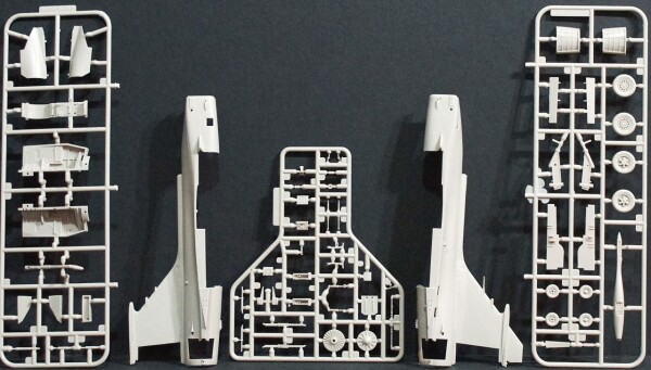 Збірна модель 1/48 Літак Jas-39A/C &quot;Gripen&quot; Zimi 80117 детальное изображение Самолеты 1/48 Самолеты