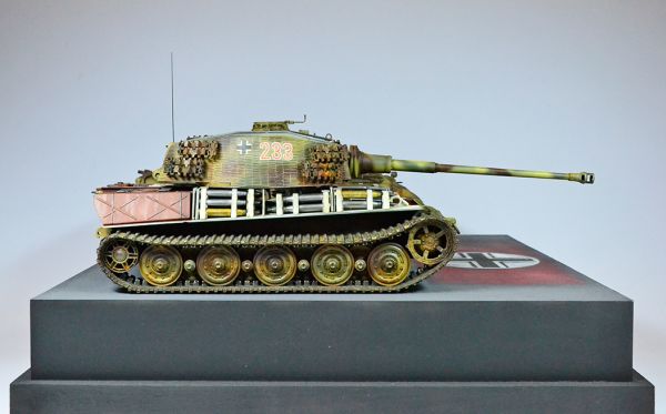 German Heavy Tank Sd.Kfz.182 King Tiger Henschel Turret детальное изображение Бронетехника 1/35 Бронетехника
