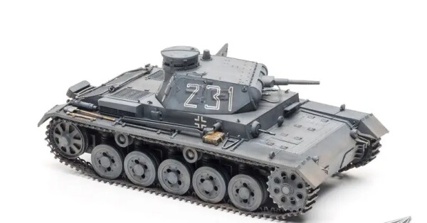 Збірна модель 1/35 німецький танк Pz.Kpfw. ІІІ Ausf. A (Sd Kfz 141) Bronco 35134 детальное изображение Бронетехника 1/35 Бронетехника