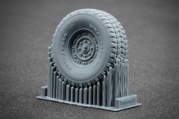 Набор колес универсальный для HMMWV MT 24-bolt ScaleX WM 35003 детальное изображение Колёса Афтермаркет