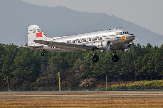 DC-3 CNAC детальное изображение Самолеты 1/48 Самолеты