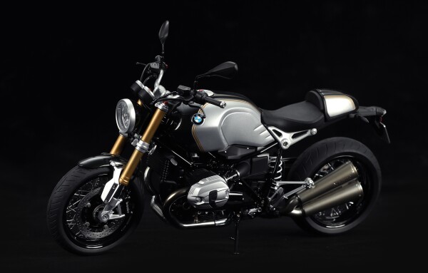 Збірна модель 1/9 Мотоцикл BMW R nineT Meng MT-003 детальное изображение Мотоциклы Гражданская техника