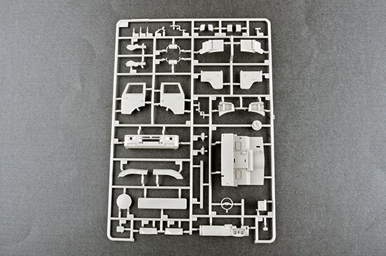 Збірна модель 1/35 ЗРГК 72В6Е4 96К6 Pantsir-S1 Trumpeter 01060 детальное изображение Зенитно ракетный комплекс Военная техника