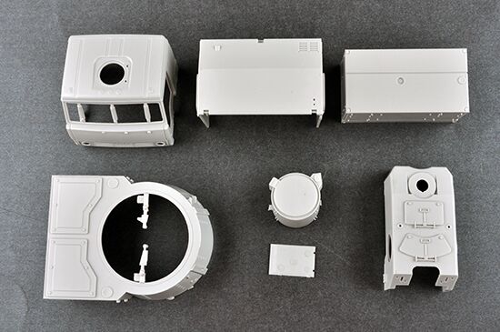 Збірна модель 1/35 ЗРГК 72В6Е4 96К6 Pantsir-S1 Trumpeter 01060 детальное изображение Зенитно ракетный комплекс Военная техника