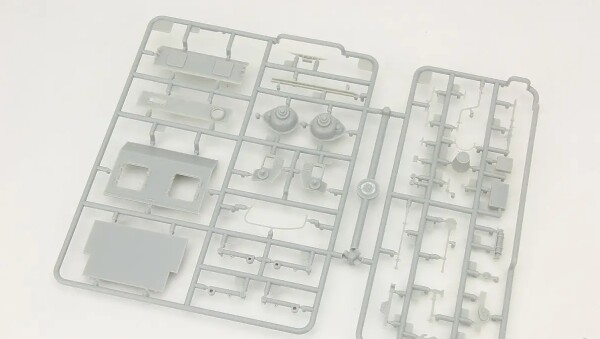 Збірна модель 1/35 німецький танк Pz.Kpfw. ІІІ Ausf. A (Sd Kfz 141) Bronco 35134 детальное изображение Бронетехника 1/35 Бронетехника