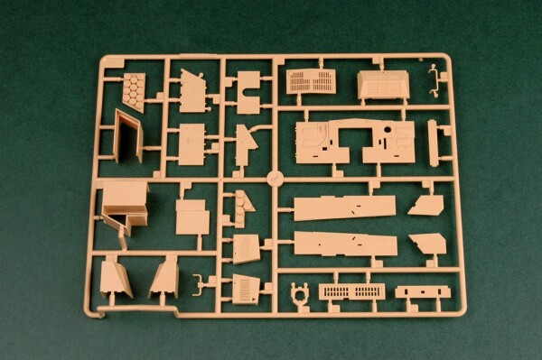 Збірна модель 1/35 152-мм самохідна гармата-гаубиця vz.77 Dana HobbyBoss 85501 детальное изображение Артиллерия 1/35 Артиллерия