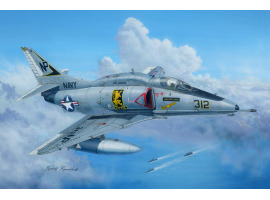 обзорное фото Сборная модель американского штурмовика A-4F Sky Hawk Самолеты 1/48
