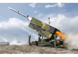 Scale model 1/35 Mobile Nasams (Norwegian Advanced Surface-to-Air Missile System) Trumpeter 01096