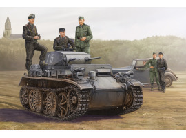 обзорное фото Сборная модель 1/35 Немецкий танк PzKpfw I Ausf C (VK 601) ХоббиБосс 82431 Бронетехника 1/35
