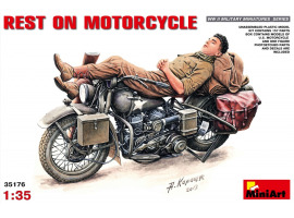 обзорное фото Rest on motorcycle  Figures 1/35