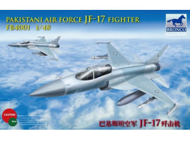обзорное фото Сборная модель 1/48 Истребитель JF-17 ВВС Пакистана Бронко 4001 Самолеты 1/48
