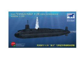 обзорное фото Scale model 1/350 British submarine Royal Navy SSBN HMS Vanguard S-28 Bronco NB5014 Submarine fleet