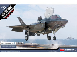 Сборная модель 1/72 Истребитель морской пехоты США Ф-35B Lightning II VMFA-121 «Зелёные рыцари»