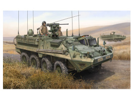 обзорное фото Збірна модель командирської машини M1130 Stryker Бронетехніка 1/35
