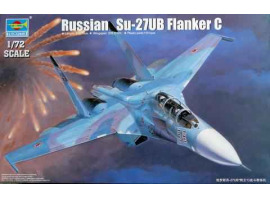 обзорное фото Сборная модель 1/72 Истребитель Su-27UB Flanker C Fighter Трумпетер 01645 Самолеты 1/72