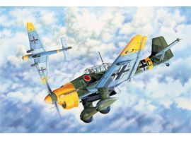 обзорное фото Scale model 1/32 Junkers Ju-87B-2 Stuka Trumpeter 03214 Aircraft 1/32