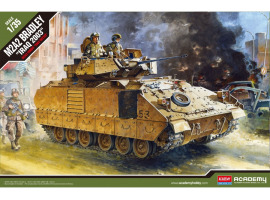 обзорное фото Scale model 1/35 IFV M2A2 Bradley "Iraq 2003" Academy 13205 Armored vehicles 1/35