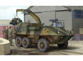 обзорное фото Scale model 1/35 Canadian Husky 6x6 APC (early version) Trumpeter 01503 Armored vehicles 1/35