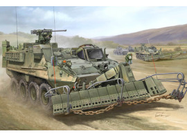 обзорное фото Сборная модель 1/35 Инженерная машина M1132 Страйкер с минным тралом SMP/AMP Трумпетер 01575 Бронетехника 1/35