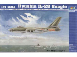 обзорное фото Chinese-Russia IlyushinII-28 Beagle Aircraft 1/72