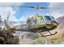 Scale model 1/35 UH-1B helicopter Huey Trumpeter 05111